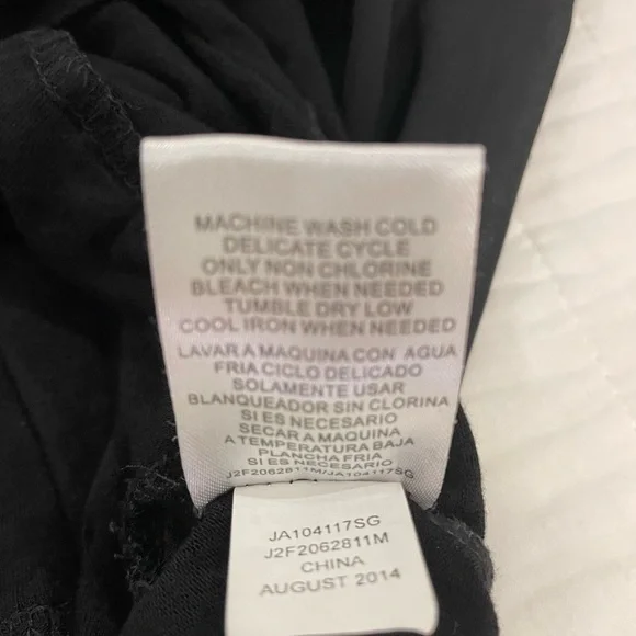 Joseph A Elegant Black Women's Top Size Large. - Picture 10 of 10